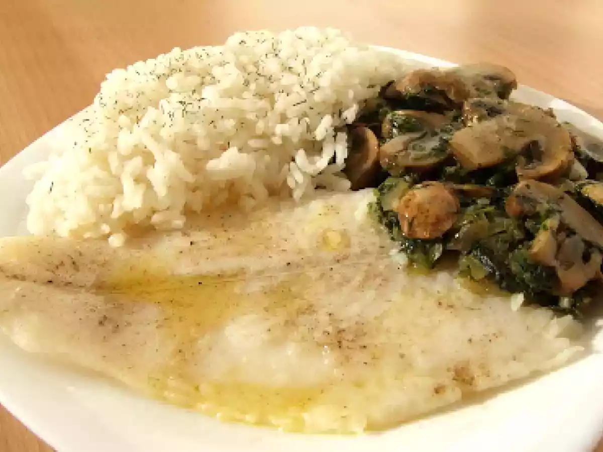 File de pangasius pe pat de spanac si ciuperci - poza 7