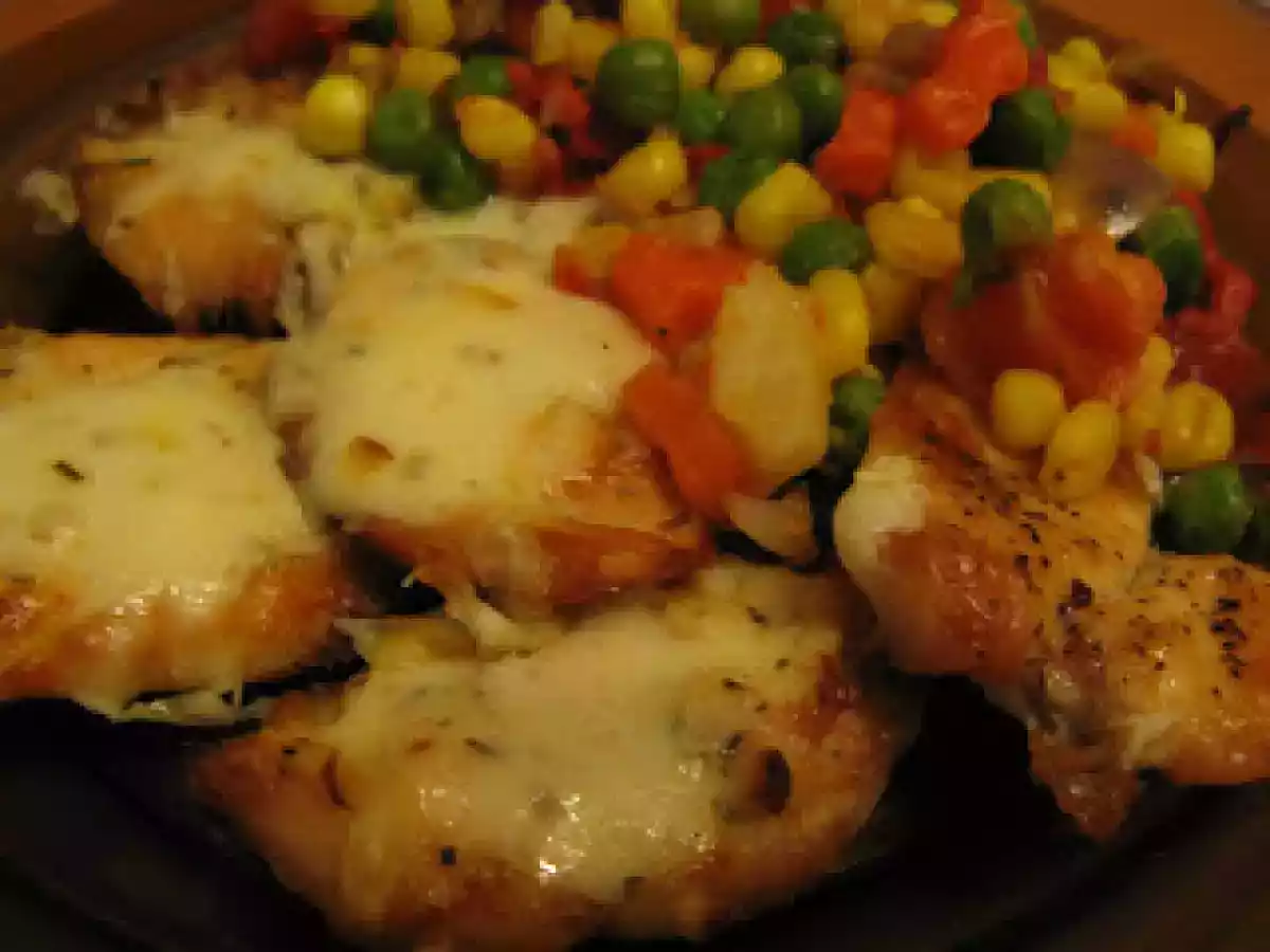 File de pui cu legume asortate