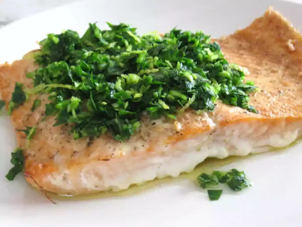 File de somon cu gremolata