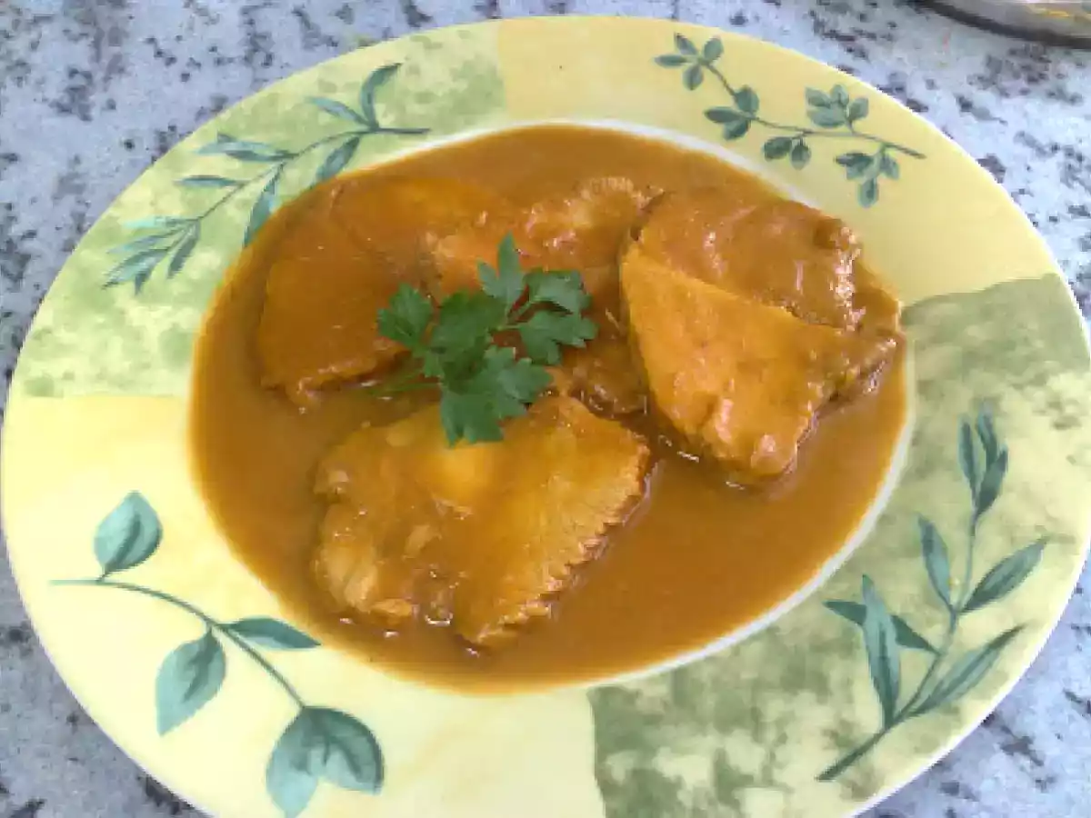 Filete din piept de curcan cu sos de legume - poza 2