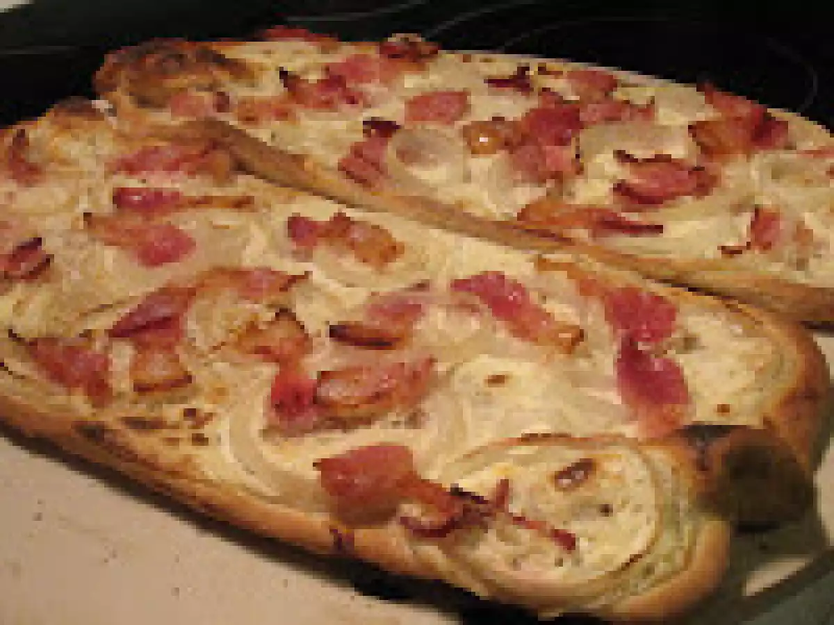 Flammkuchen (tarte flambée) - poza 3