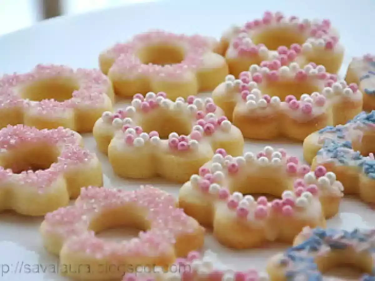 Flori de gheata cu perle de zahar