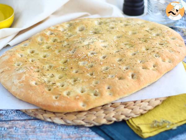 Focaccia, painea italiana cu rozmarin