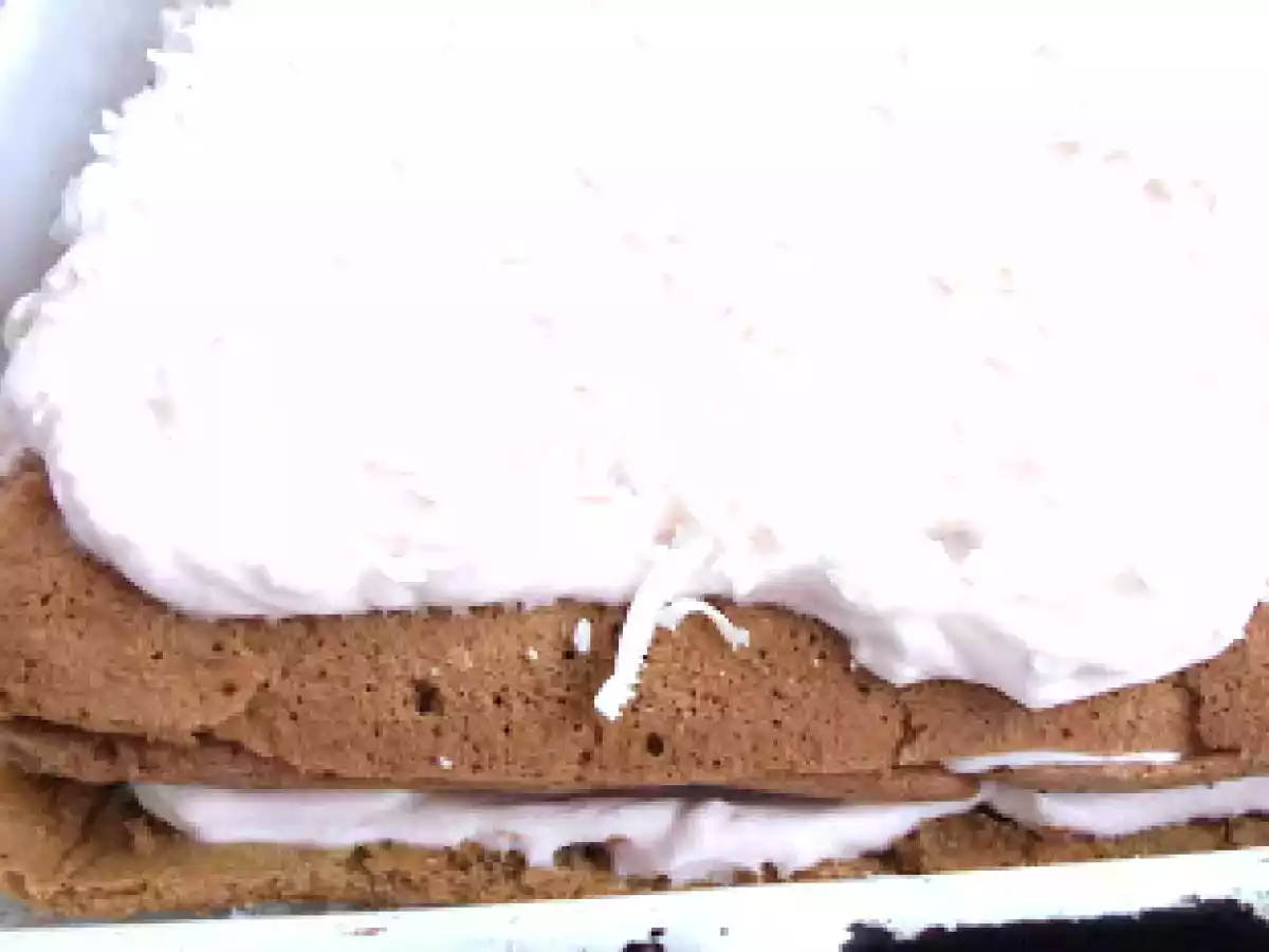 Foi de pandispan cu crema de mascarpone si Angelli