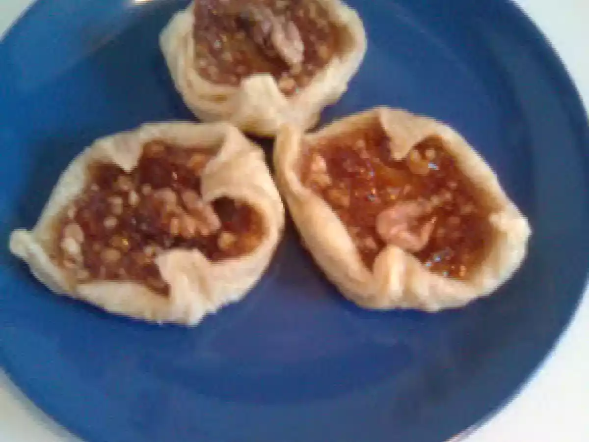 Foietaje cu gem de caise i nuci