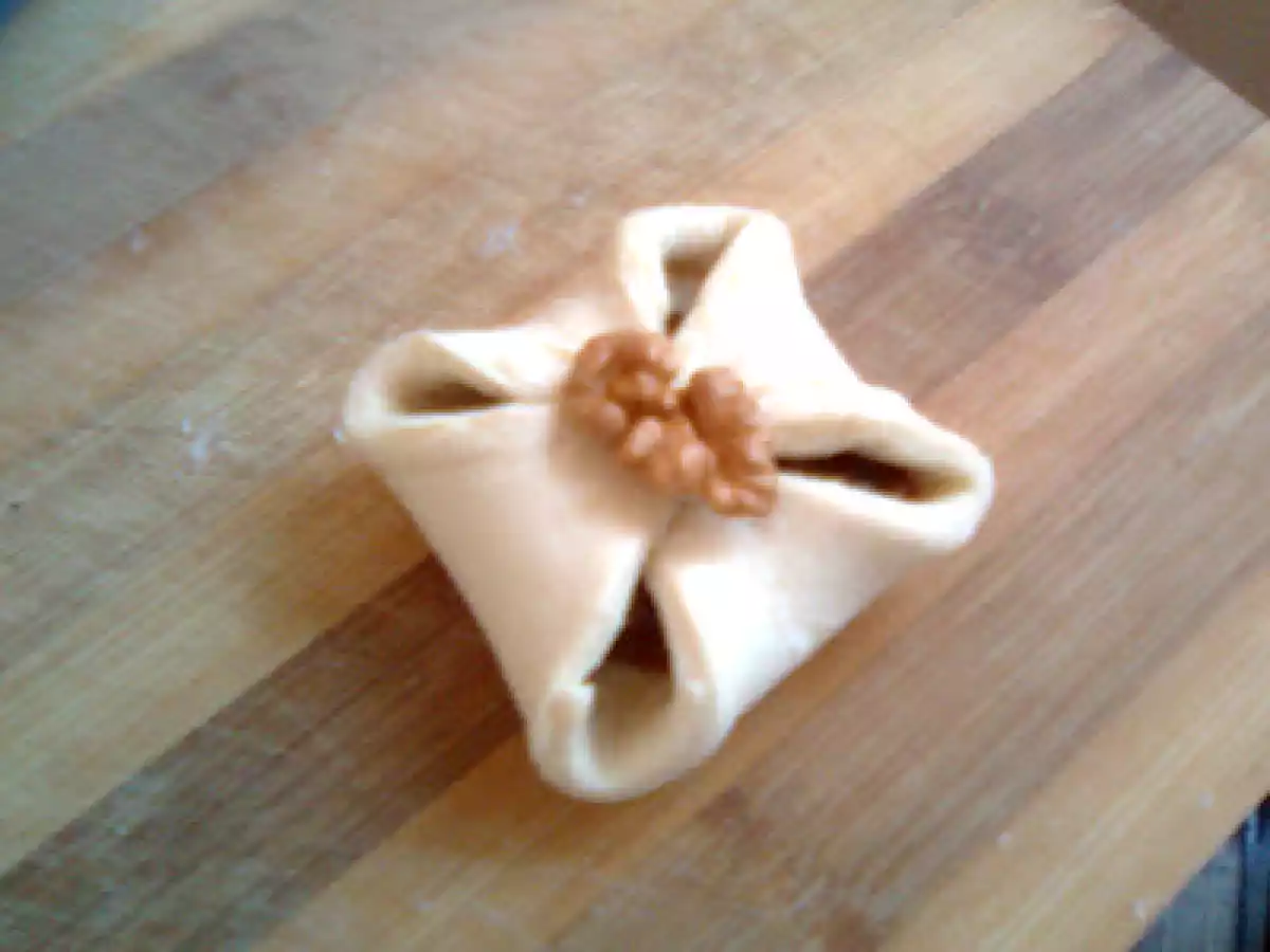 Foietaje cu gem de caise i nuci - poza 2