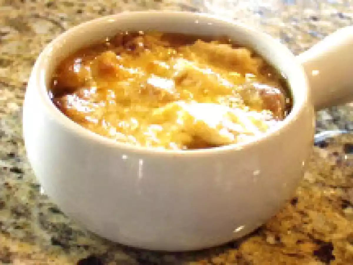 French Onion Soup sau supa frantuzeasca de ceapa