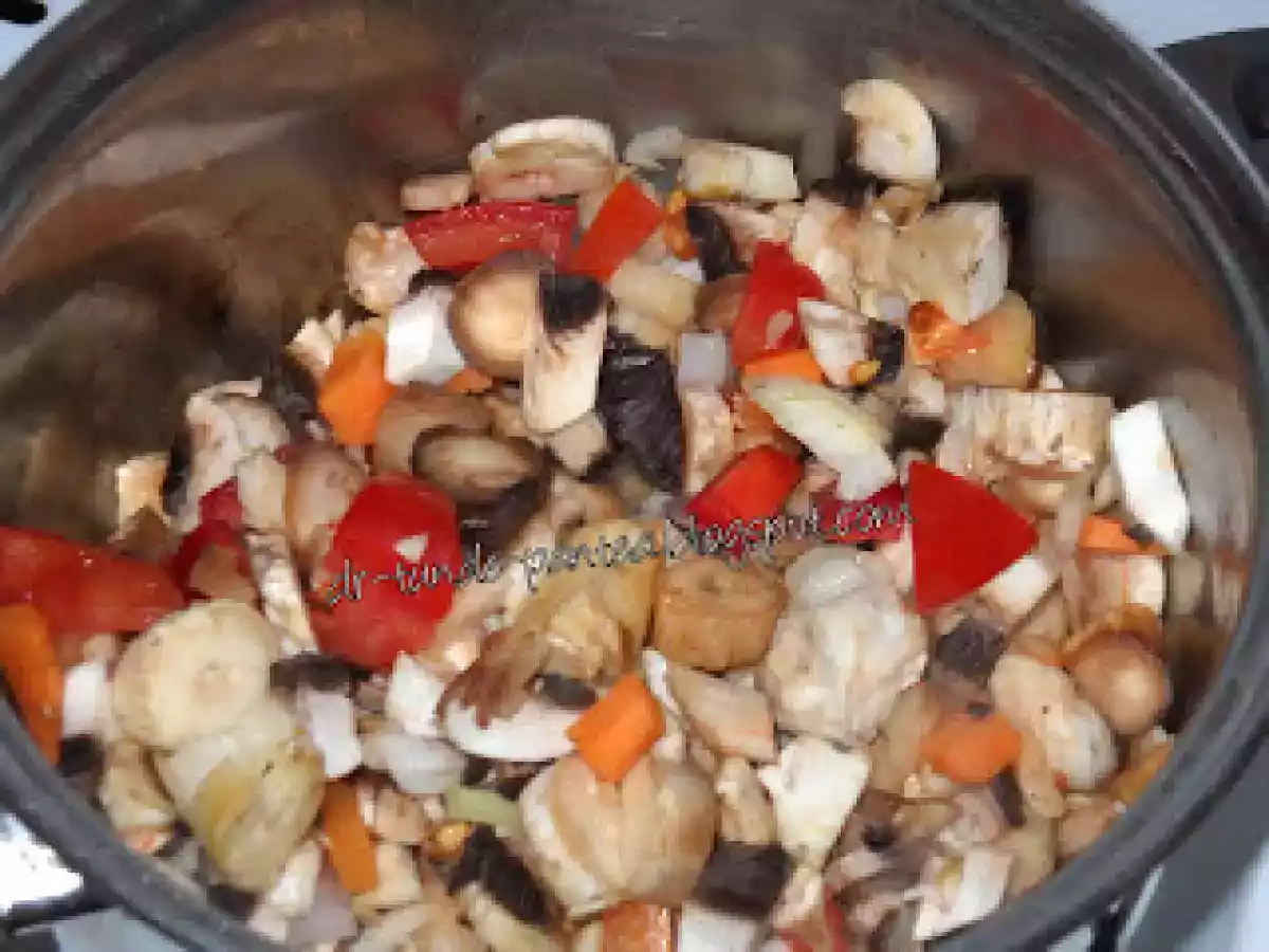 Frigarui de pui gatit la steamer cu sos de legume - poza 8