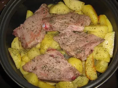 Friptura de ceafa de porc cu cartofi - poza 2