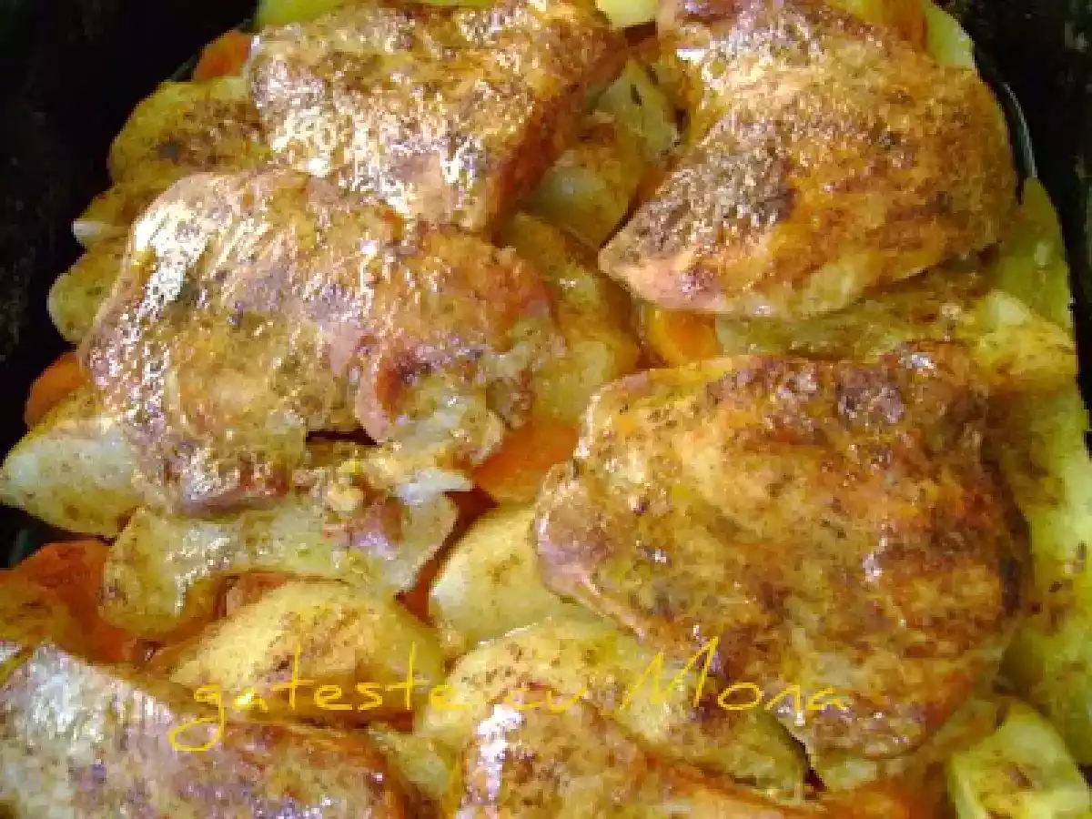 FRIPTURA DE PORC CU MERE SI CHIMEN - poza 3