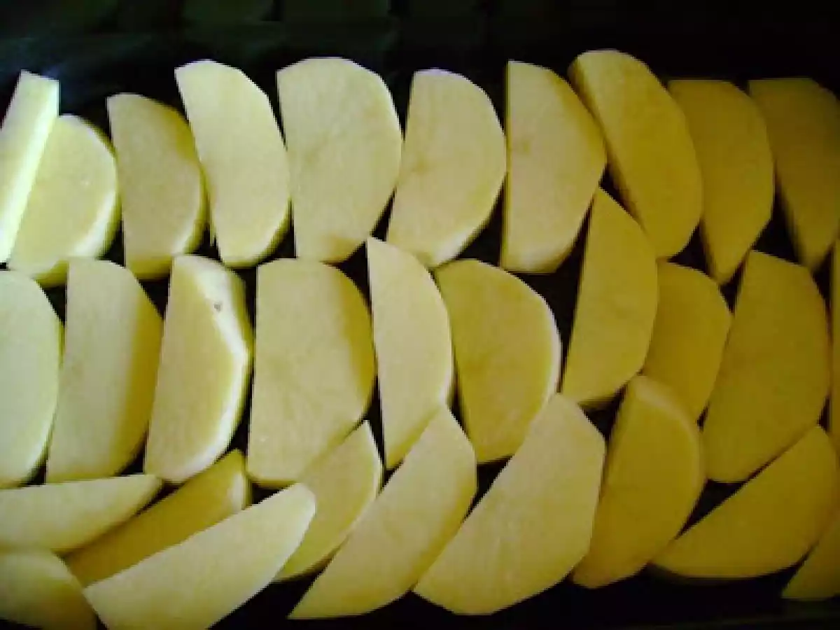 FRIPTURA DE PORC CU MERE SI CHIMEN - poza 6