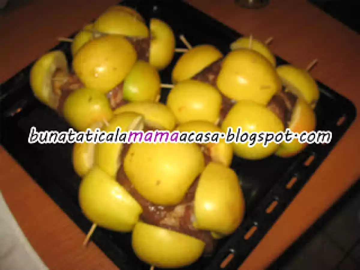 Friptura de porc cu mere si miere