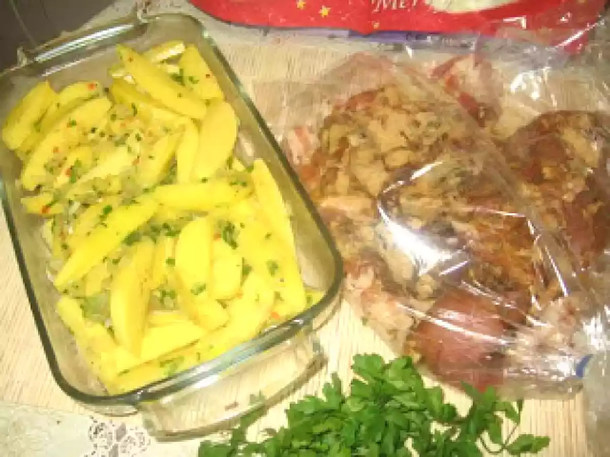 Friptura de porc in punga Knorr cu cartofi brutaresti - poza 2