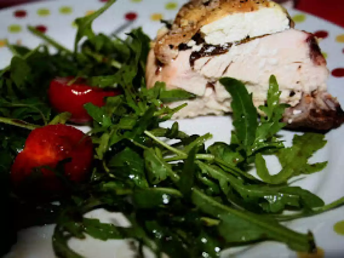 Friptura de pui cu busuioc si branza de capra