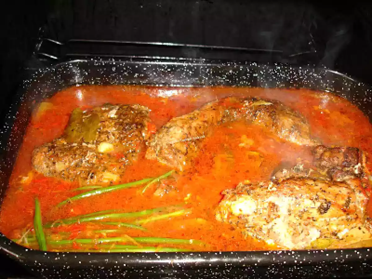 Friptura de vitel cu piure de cartofi si salata de varza - poza 2