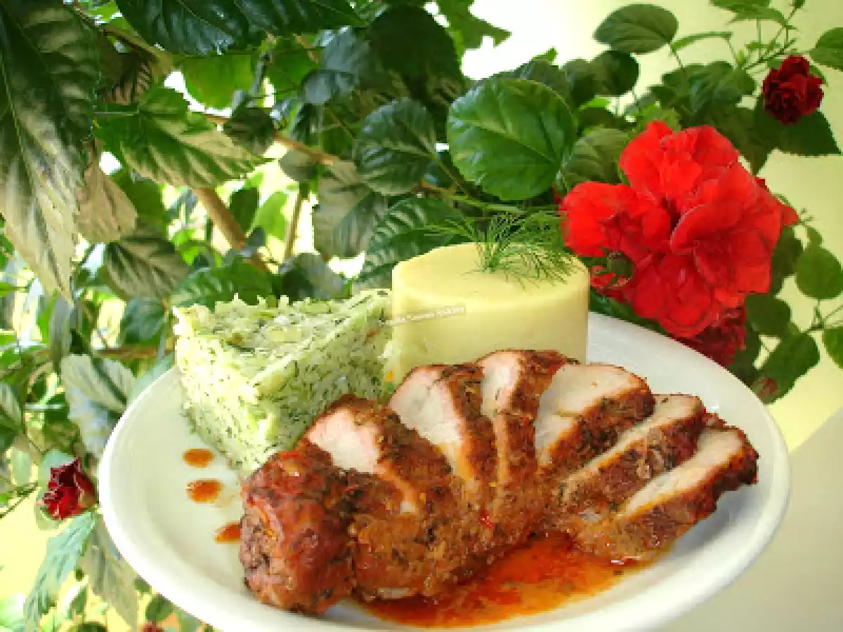 Friptura de vitel cu piure de cartofi si salata de varza - poza 5