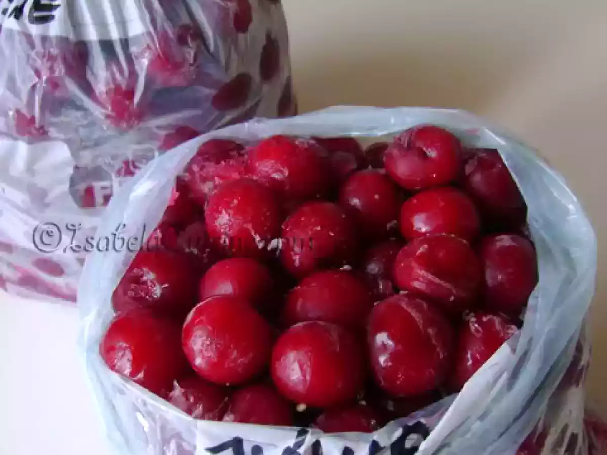 Fructe la congelator, cirese, visine....