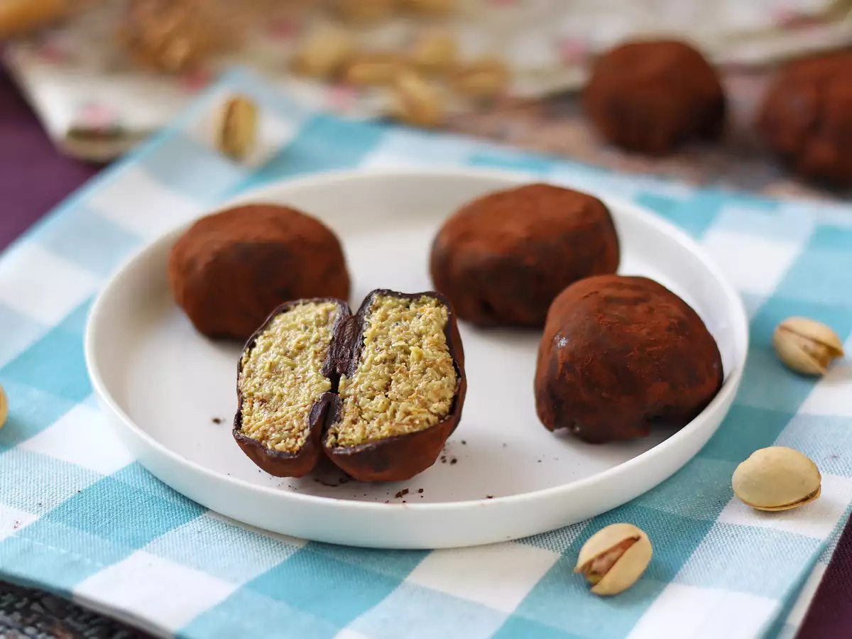 Fursecuri cu brânză tip Dubai, rețeta virală pentru mochis cu umplutură de fistic și kataif - poza 7