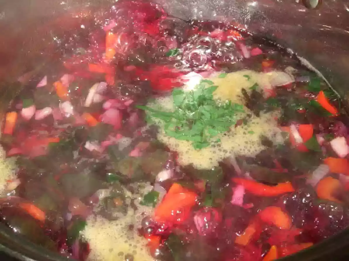 Galuste cu mamaliga si bors de loboda - poza 2