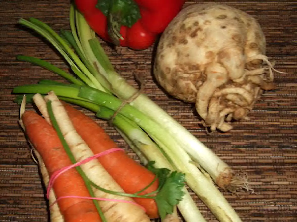 Galuste cu mamaliga si bors de loboda - poza 5