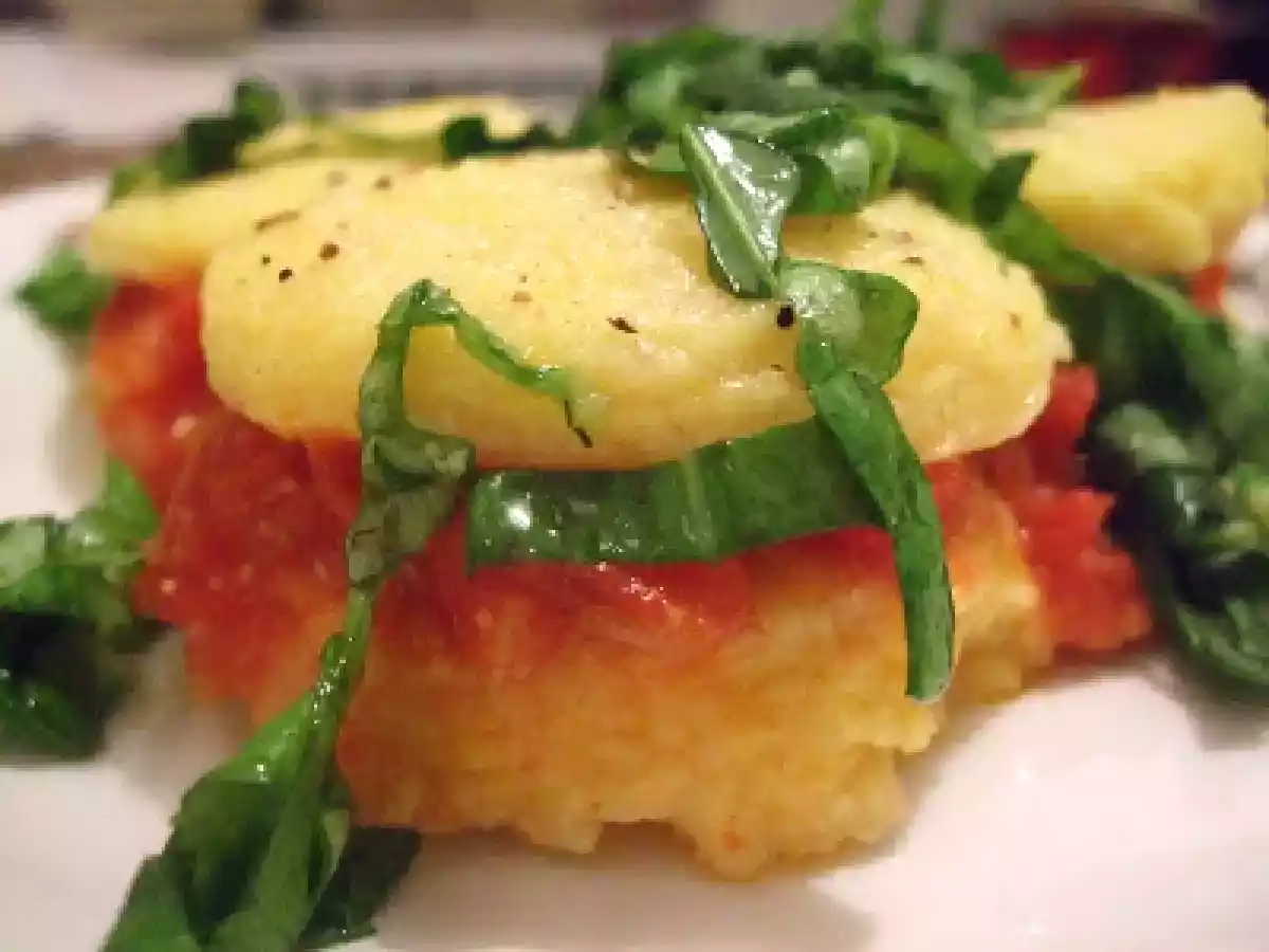 Galuste cu mamaliga si bors de loboda - poza 6