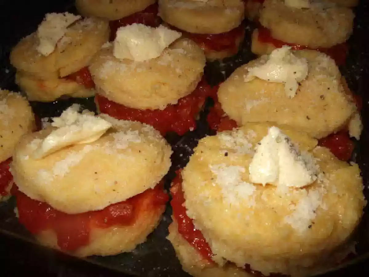 Galuste cu mamaliga si bors de loboda - poza 8