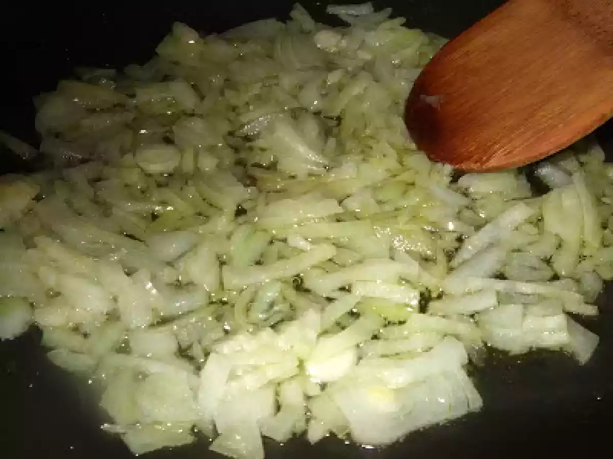 Galuste cu mamaliga si bors de loboda - poza 10