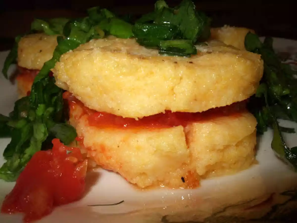 Galuste cu mamaliga si bors de loboda - poza 13