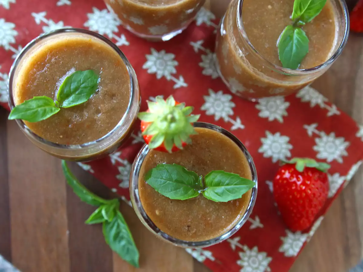 Gazpacho cu căpșune și roșii: un aperitiv răcoritor și original pentru vară - poza 5