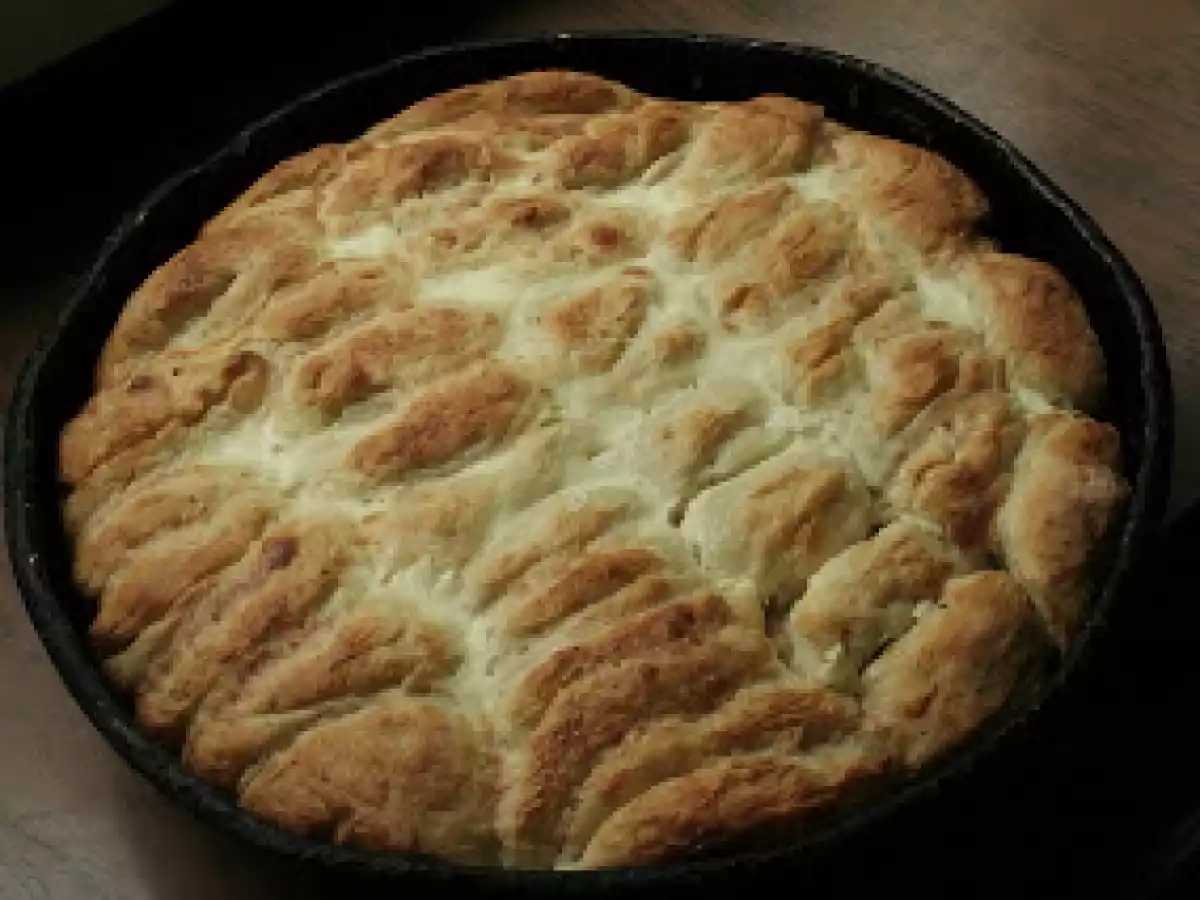 Geantak- Un fel de placinta cu carne (Posetele) - poza 2