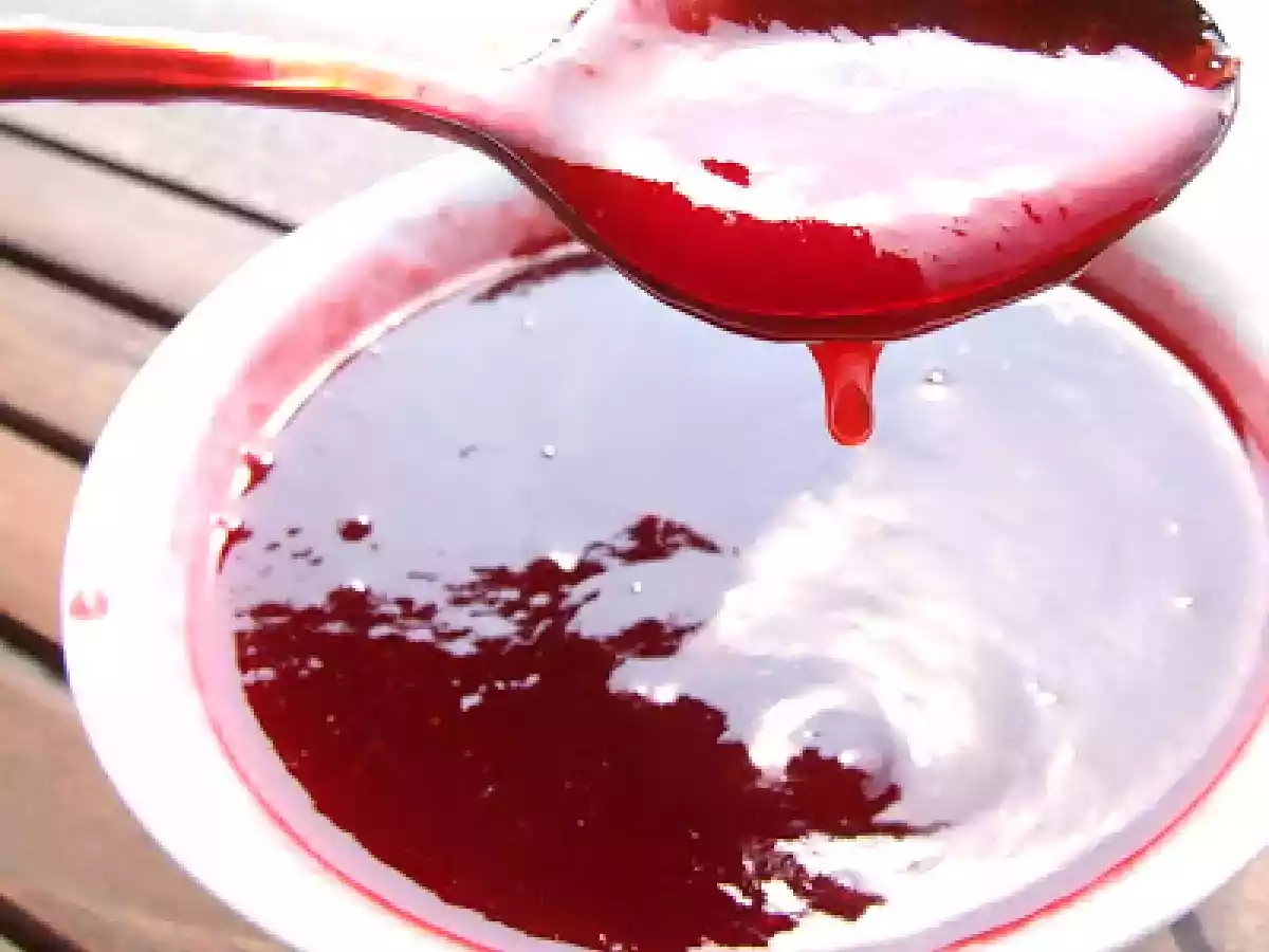 Gem de corcoduse rosii