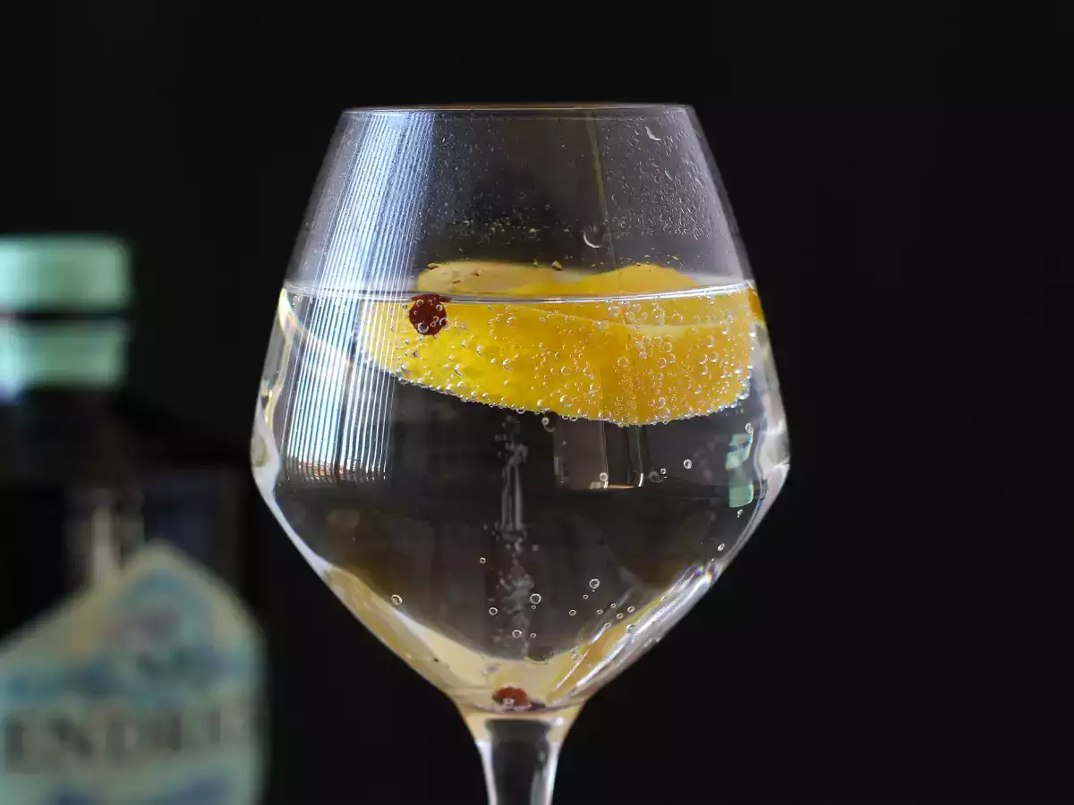 Gin tonic, cocktailul potrivit pentru aperitiv! - poza 2