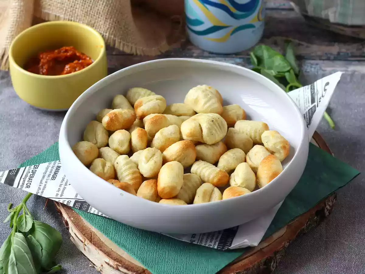 Gnocchi crocanți la Air fryer gata în 10 minute!