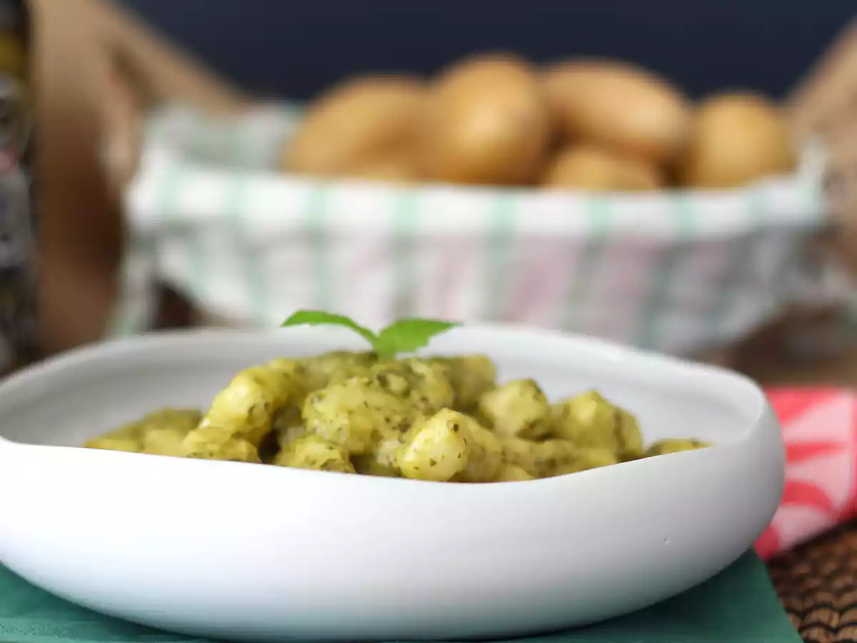 Gnocchi de cartofi cu pesto - poza 2