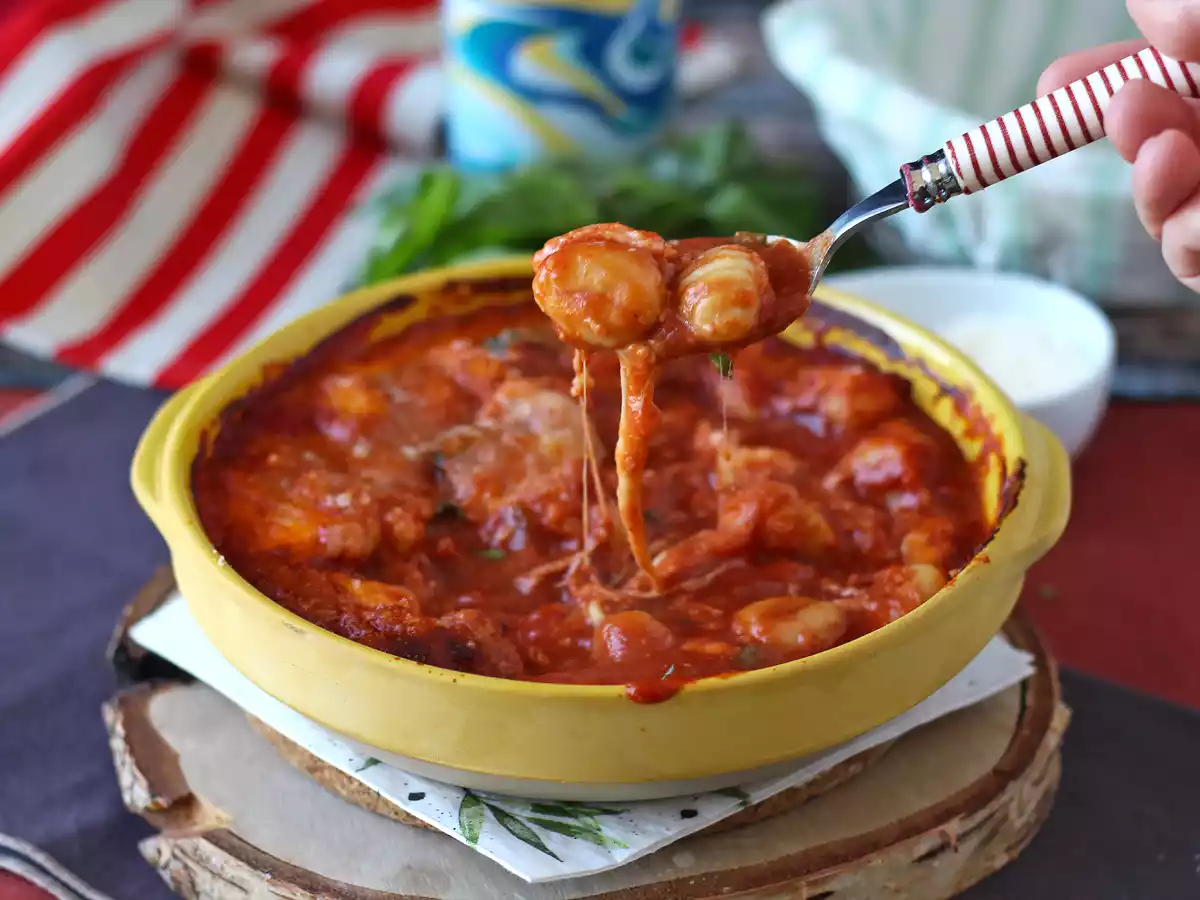 Gnocchi gratinați cu roșii și mozzarella - gnocchi alla sorrentina în cuptor - poza 2