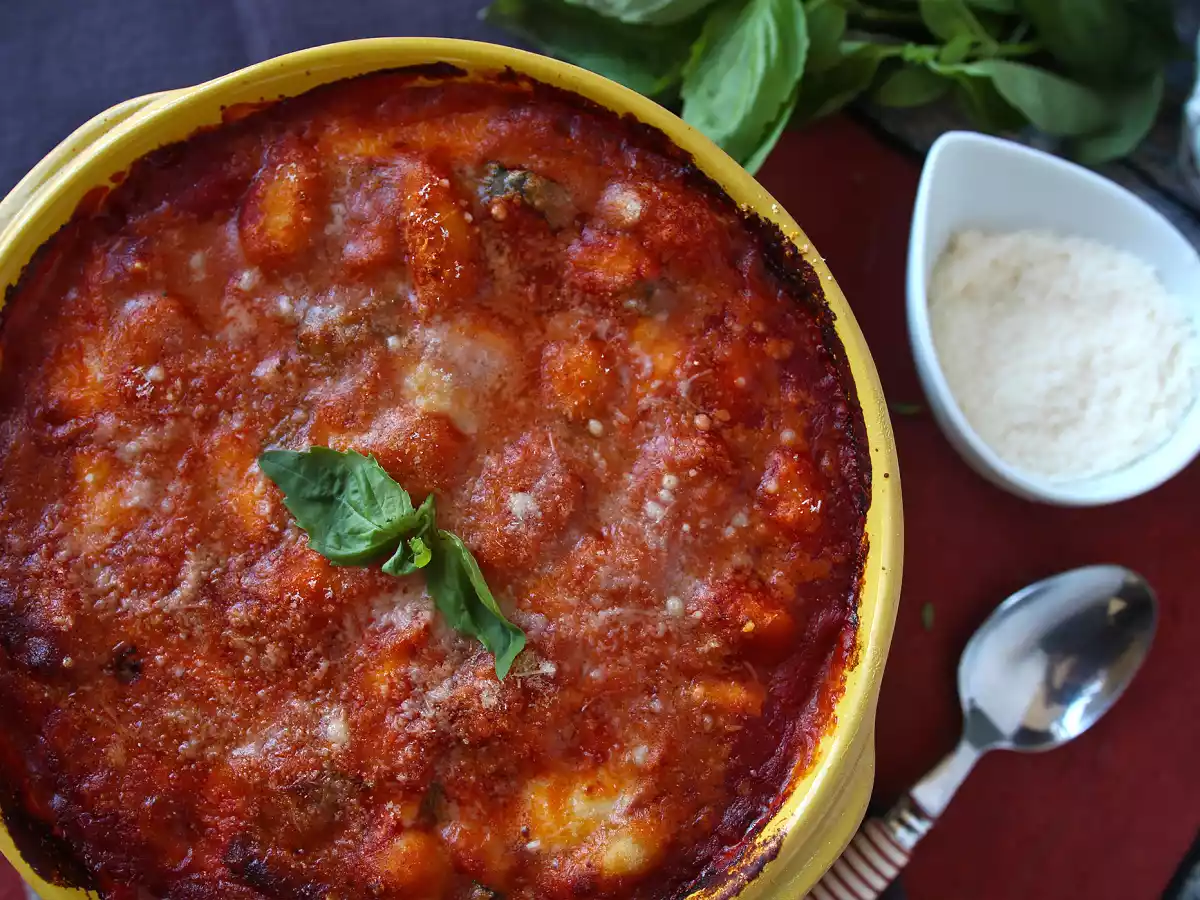 Gnocchi gratinați cu roșii și mozzarella - gnocchi alla sorrentina în cuptor - poza 5