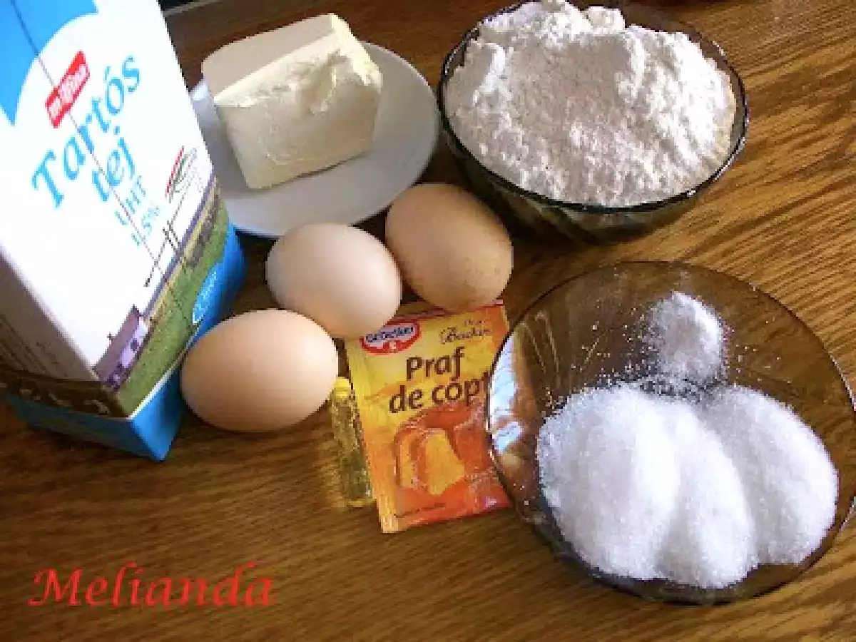 Gofre sau waffles cu inghetata si dulceata de capsuni - poza 2