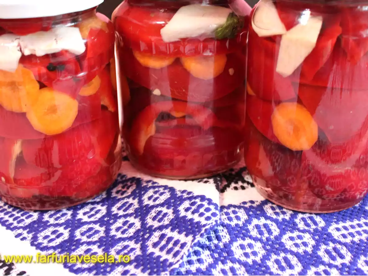 Gogosari in otet pentru iarna (reteta video)