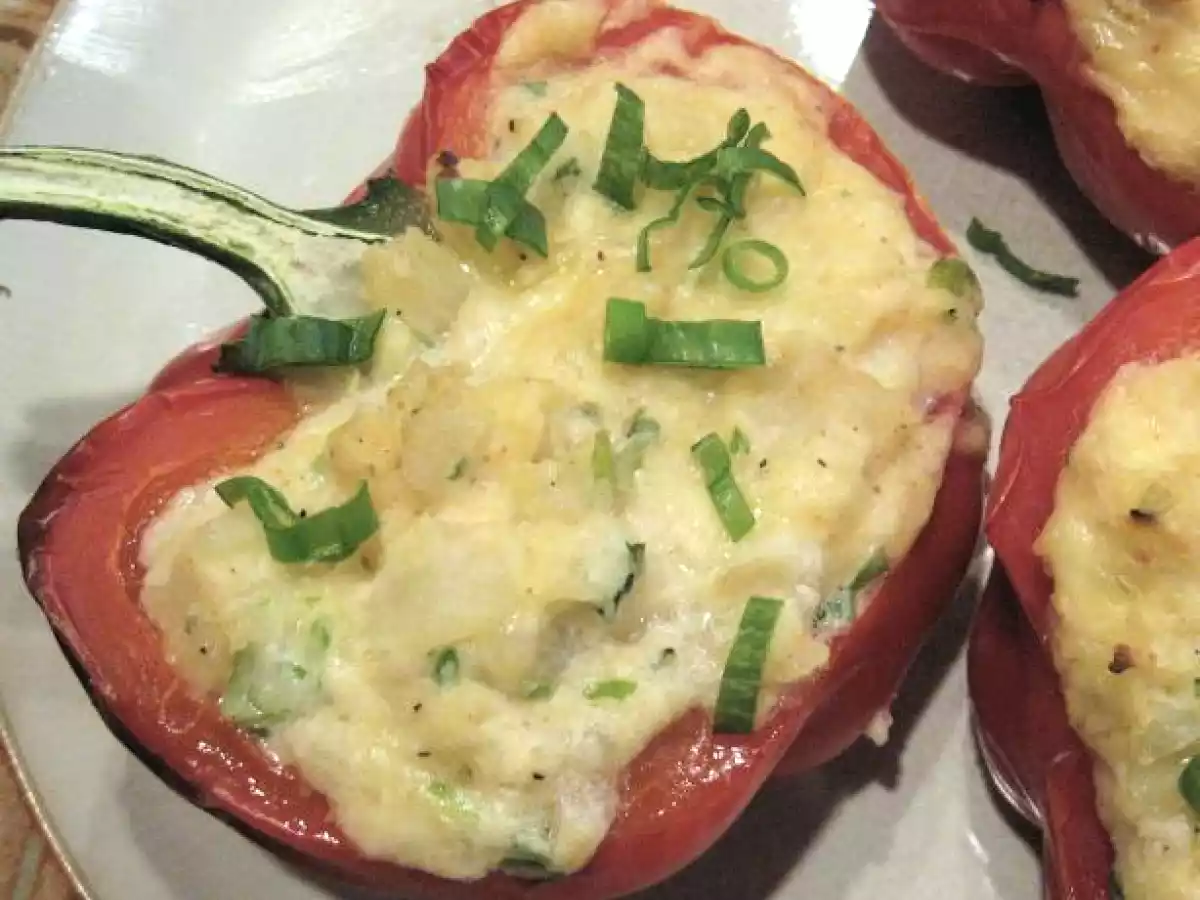 Gogosari umpluti cu cartofi
