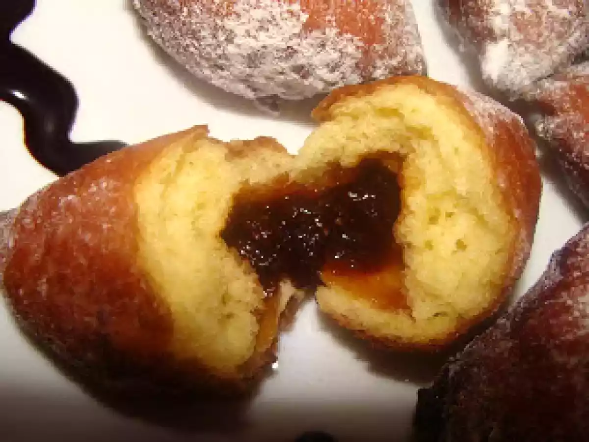 Gogosi de cozonac cu dulceata (Crafle)