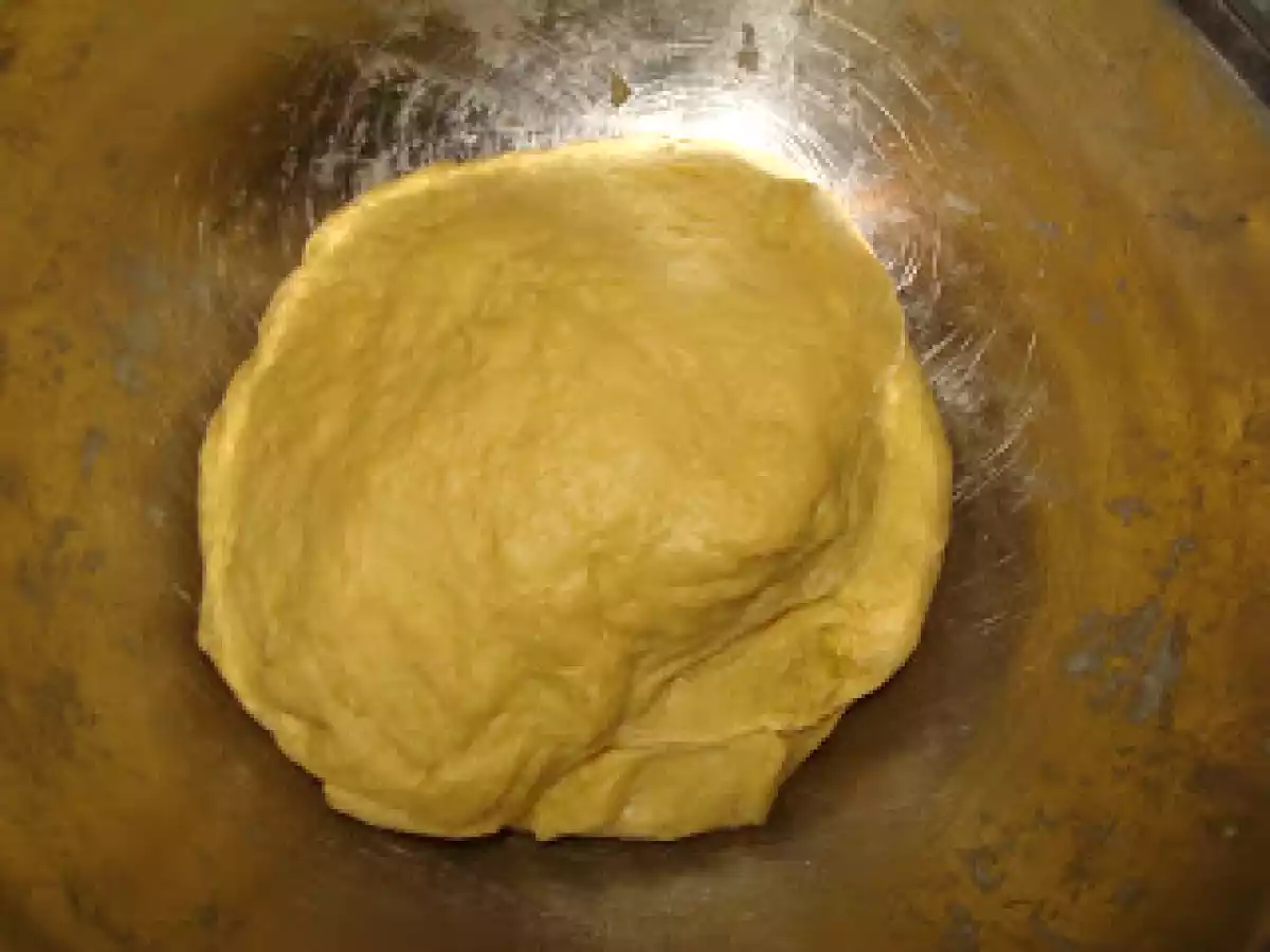 Gogosi de cozonac cu dulceata (Crafle) - poza 6