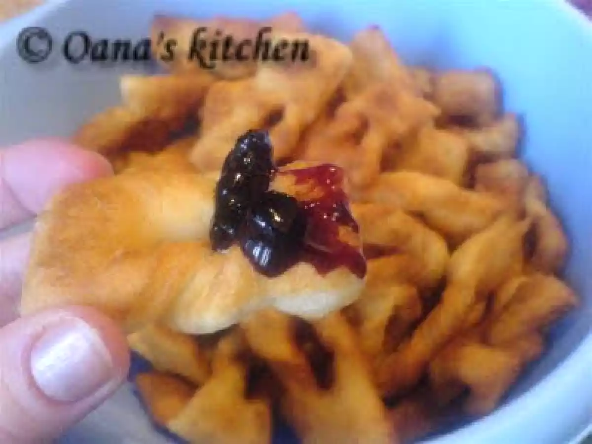 GOGOSI SIMPLE (MINCIUNELE)