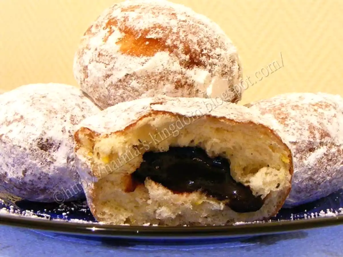 Gogosi umplute cu gem