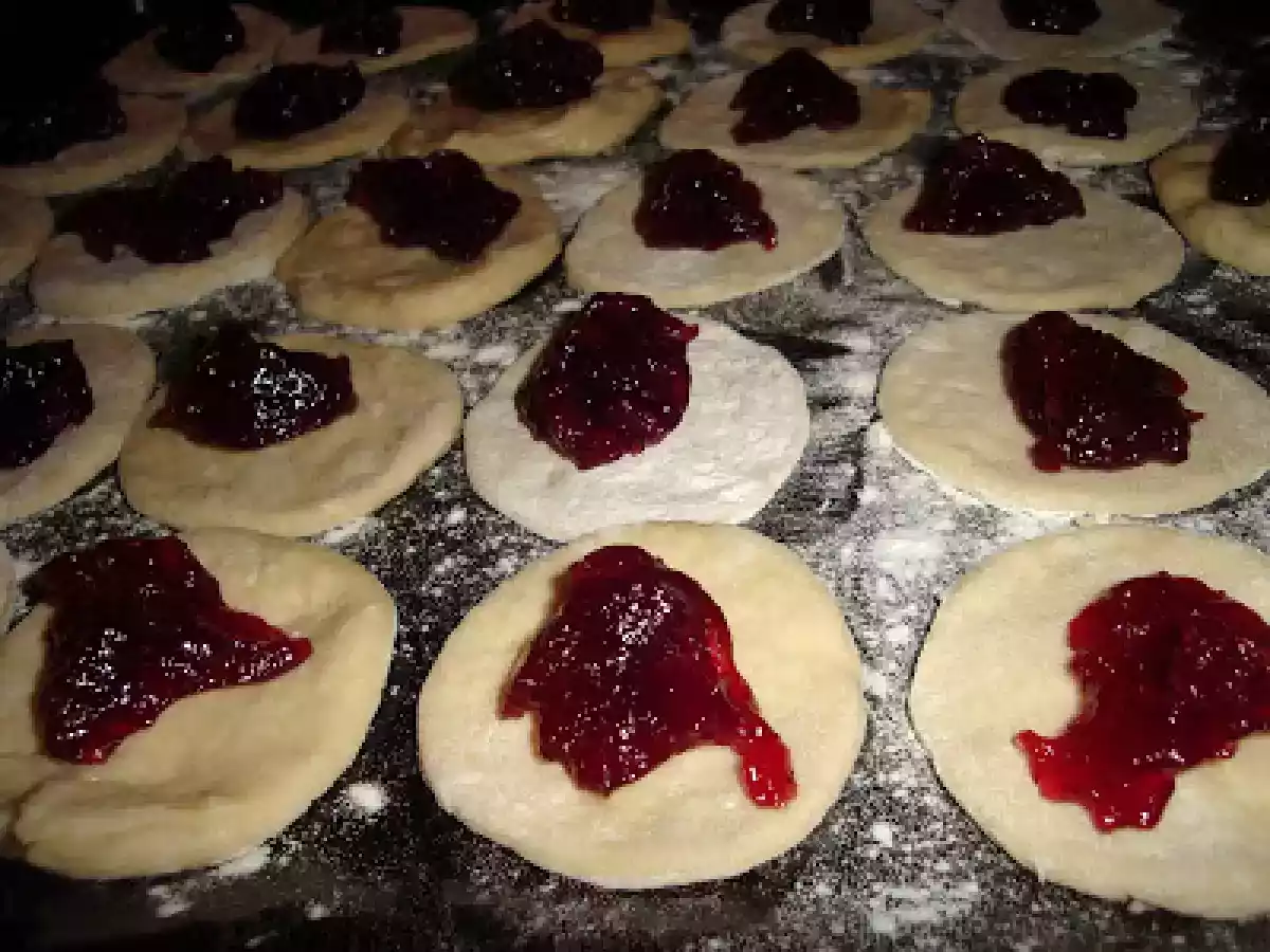 Gogosi umplute cu gem si nuttela - poza 7