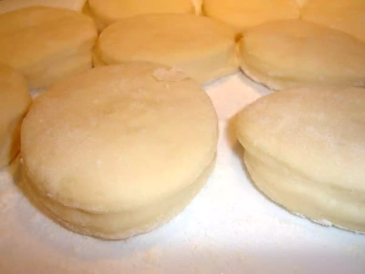 Gogosi umplute cu gem si nuttela - poza 9