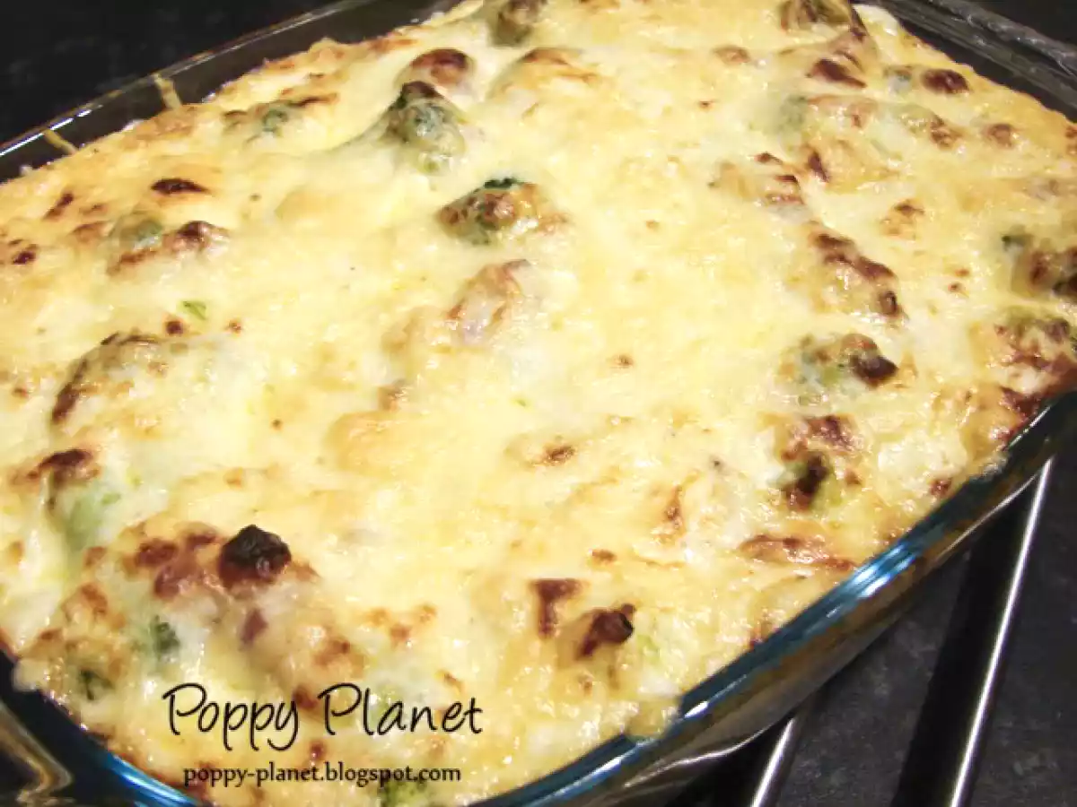 Gratin cu bacon, cartofi, ou si broccoli - poza 2