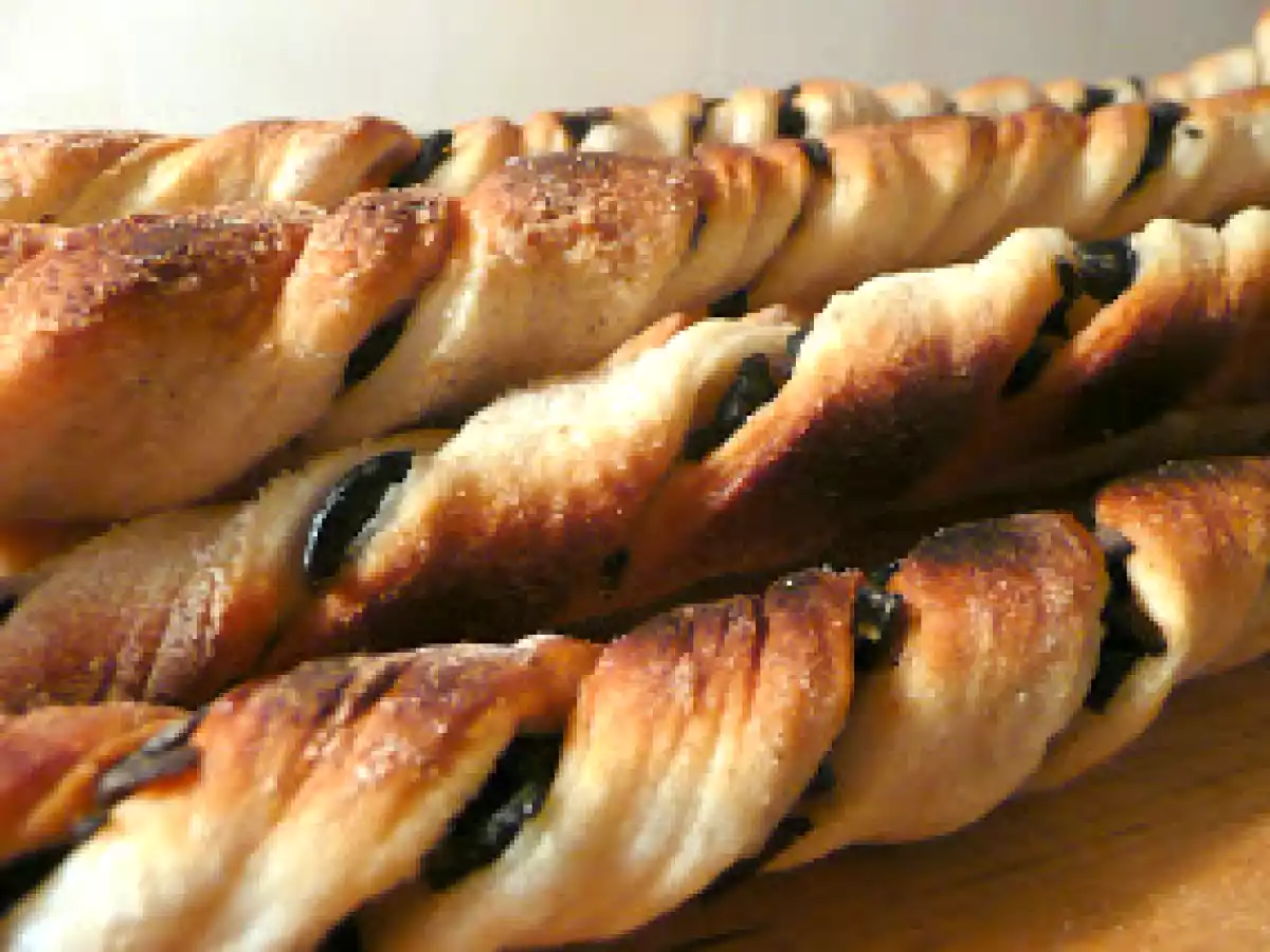 Grisine cu masline si usturoi - poza 7