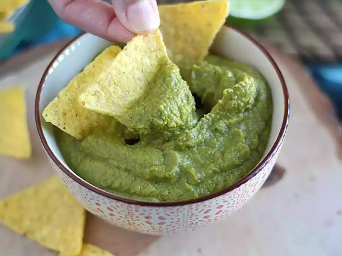 Guacamole de mazare si lamaie verde - poza 3