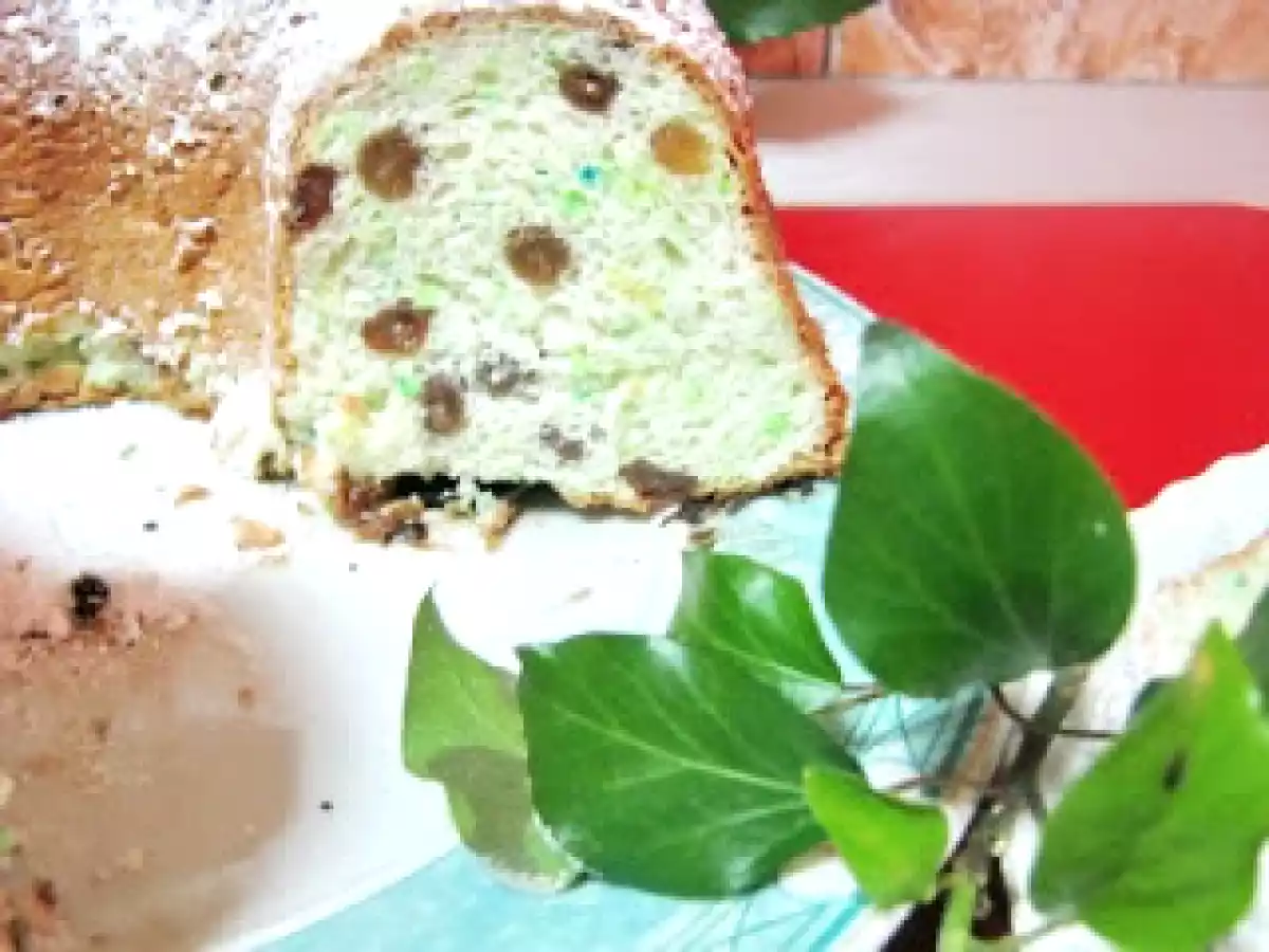 Guguluf din albusuri, cu stafide - poza 2