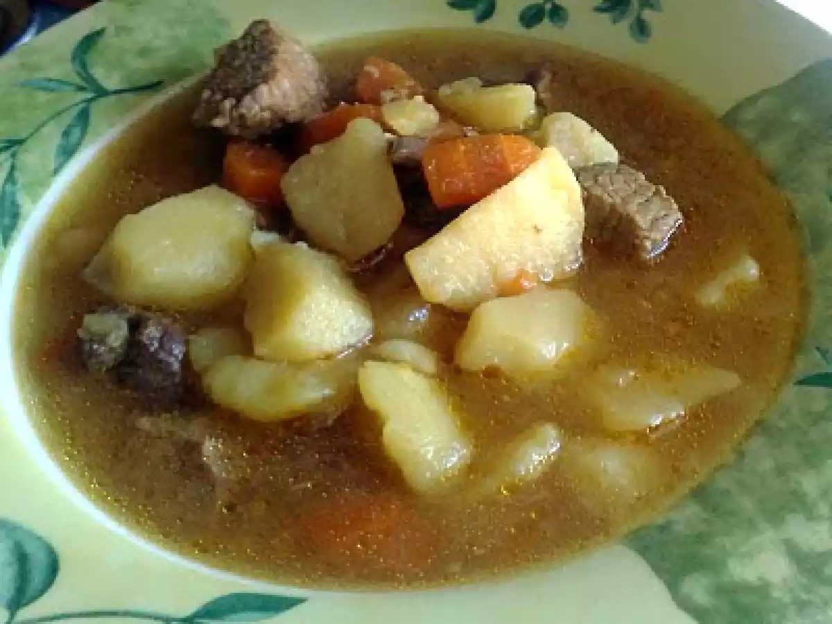 Guias de cartofi cu carne